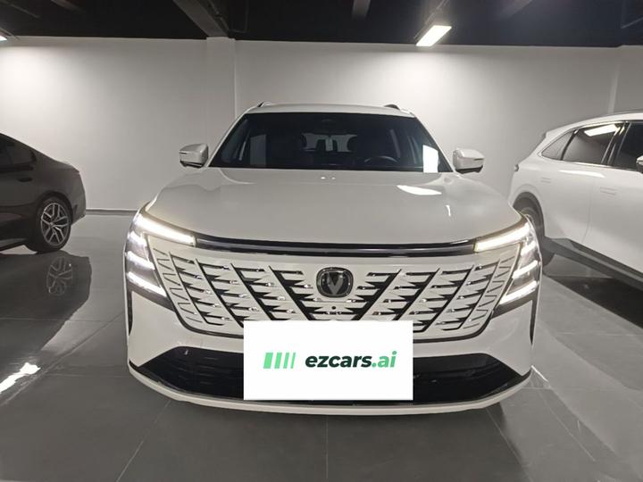 CS75 PLUS 2025 4th Gen UItra 2.0T photo 2