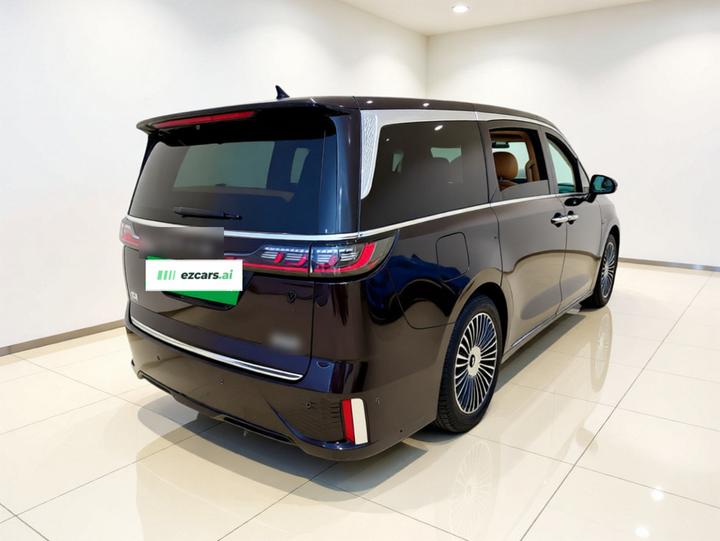 Voyah Dreamer 2025 PHEV AWD Flagship Qiankun photo 4