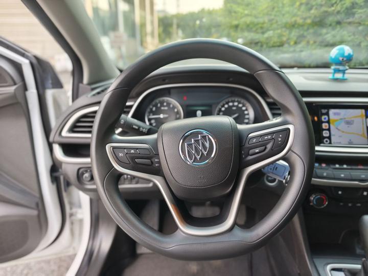 Excelle 2021 Facelift Classic 1.5L AT Elite photo 2