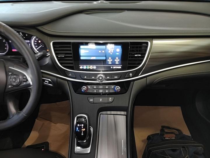 LaCrosse 2022 652T Luxury photo 4