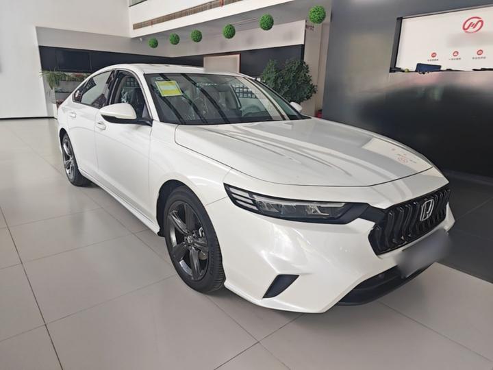 2025 260TURBO Elegant photo 3