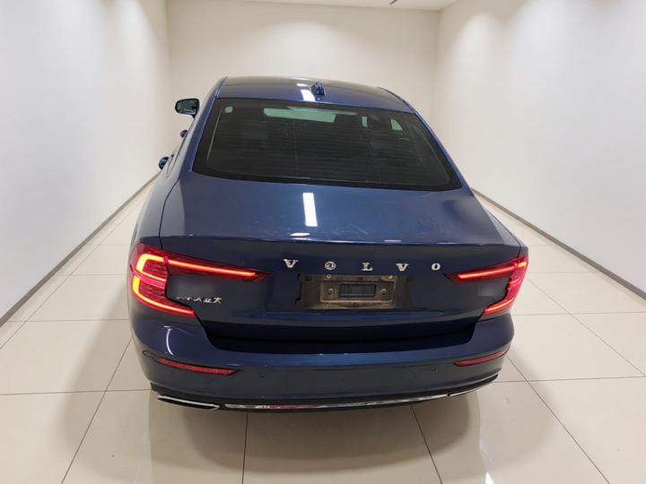 S60 2022 B4 Luxury photo 3