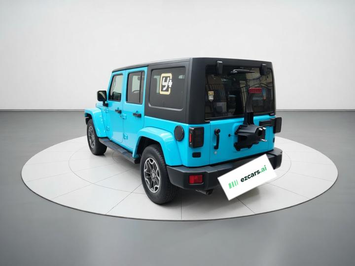 Wrangler 2014 3.0L Sahara 4-Door photo 4
