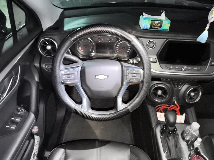 2020 650T 7-Seater photo 3