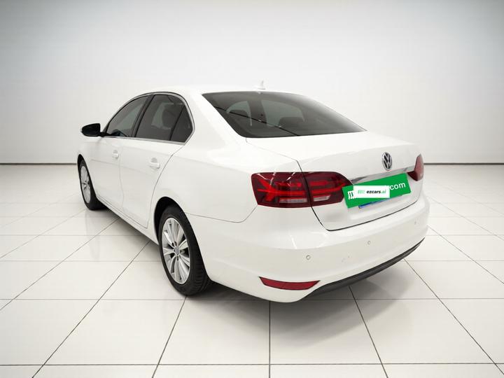 Sagitar 2014 Facelift 1.6L AT Leading photo 4