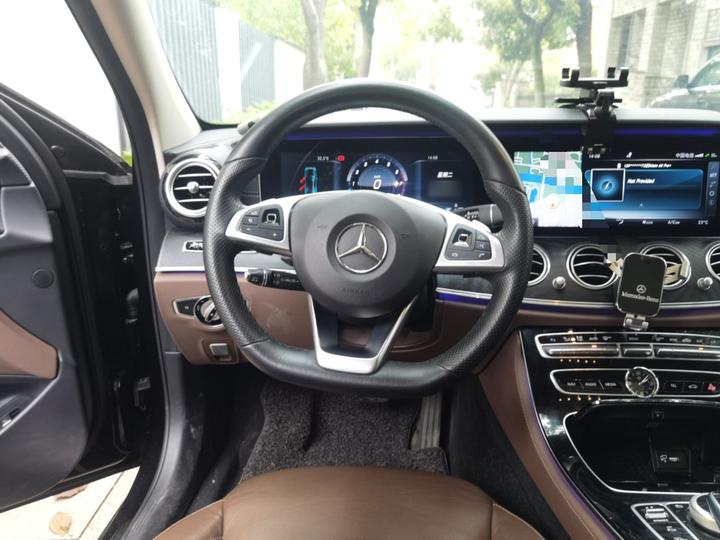 E-Class 2017 E 320 L Sport 4MATIC photo 7