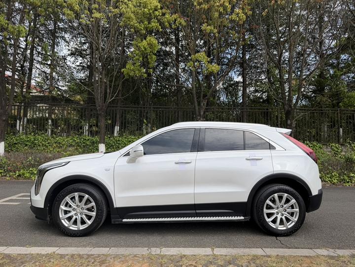 XT4 2020 Facelift 28T RWD Tech photo 4