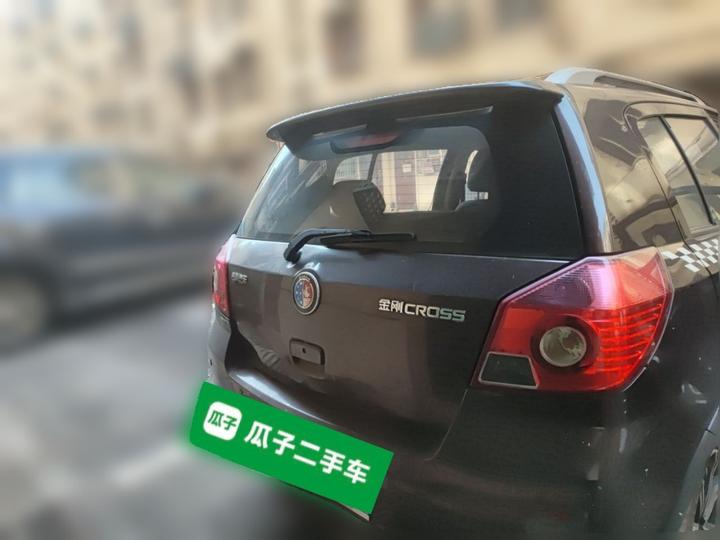 2014 CROSS 1.5L MT Elite photo 5