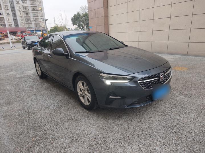 Regal 2021 552T Elite photo 3