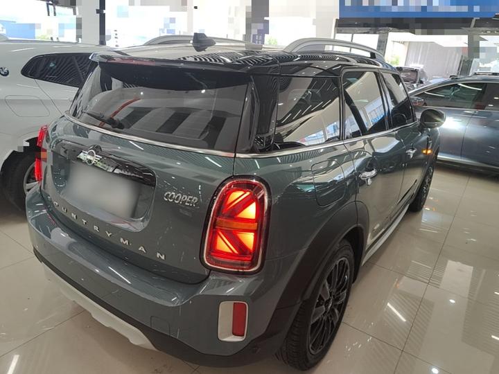 2021 1.5T COOPER ALL4 photo 4