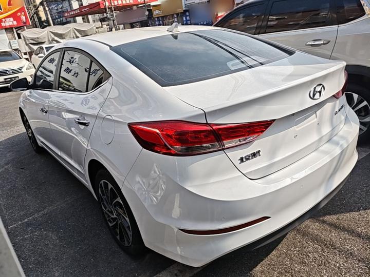 Elantra 2019 1.5L CVT Smart Elite photo 4