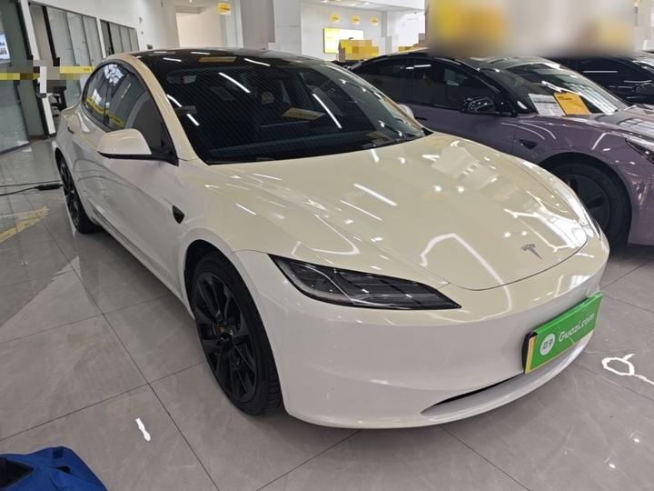 Model 3 2023 Long Range AWD photo 3