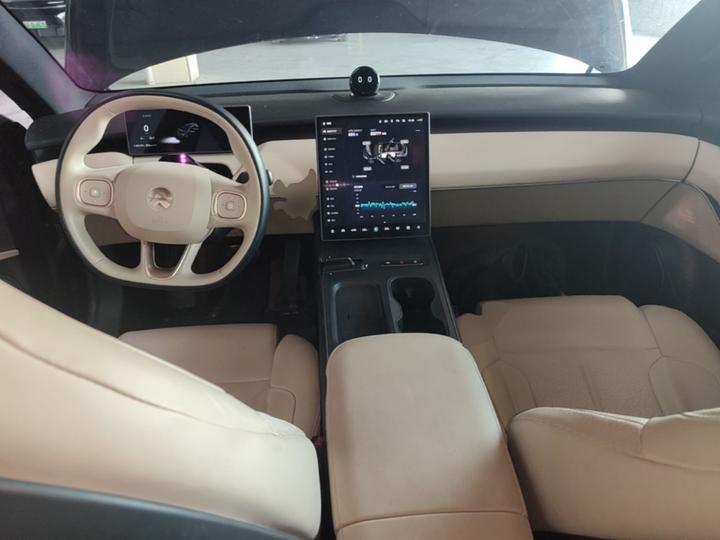 ET5T 2024 75kWh Touring photo 2