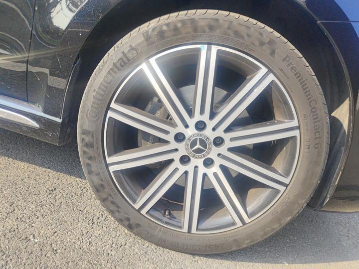 V-Class 2022 V 260 L Long Wheelbase Luxury photo 8