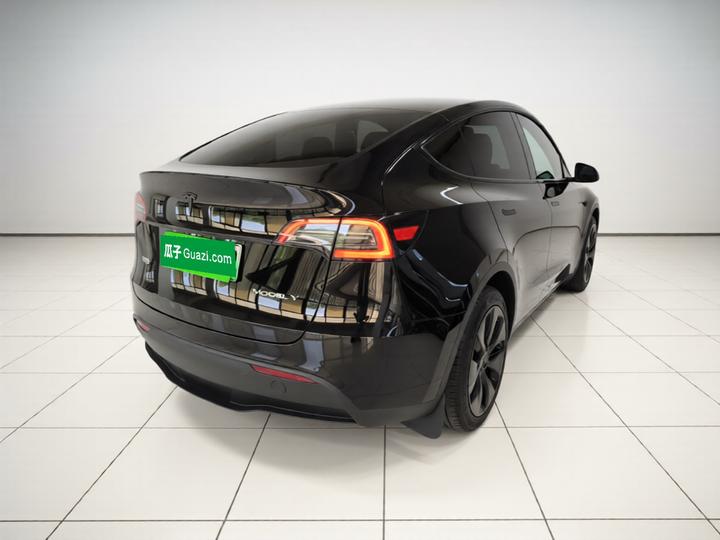 Model Y 2023 RWD photo 6
