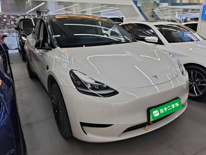 Model Y 2022 Facelift RWD photo 3