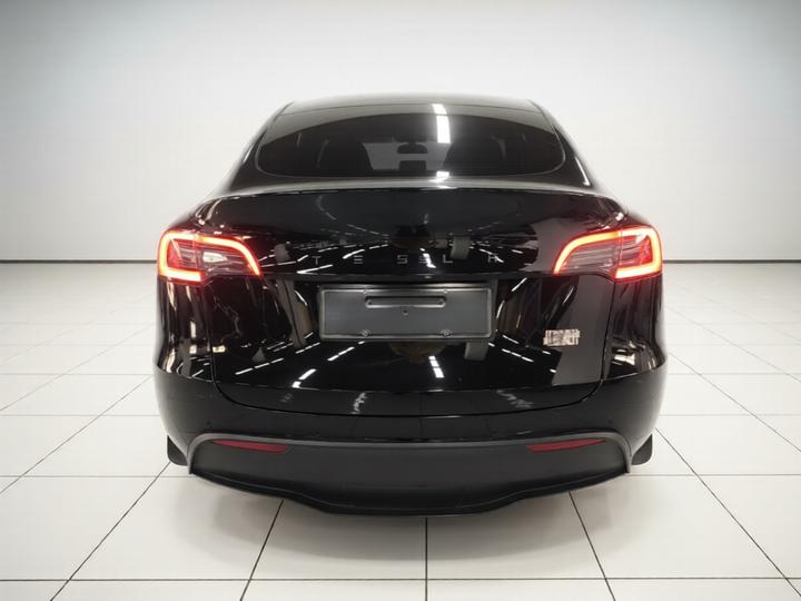 Model Y 2022 Facelift RWD photo 3