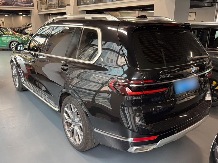 X7 2023 xDrive40i Leading Luxury photo 4