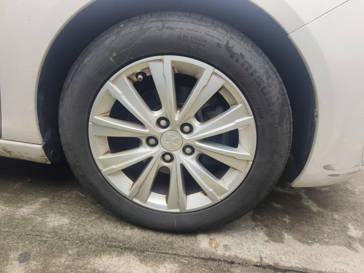 308S 2015 1.2T AT photo 8