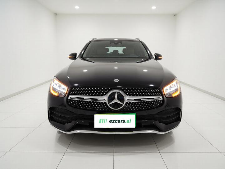 GLC 2022 Facelift GLC 300 L 4MATIC Dynamic Edition photo 2