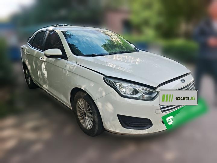 Escort 2017 Facelift 1.5L MT Comfort photo 3