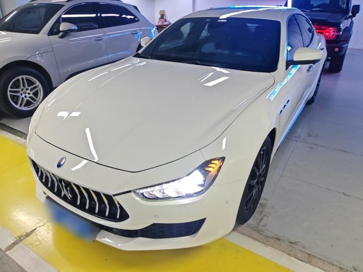Ghibli 2018 Facelift 3.0T Standard