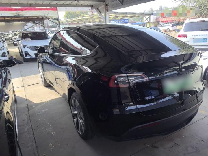 Model Y 2022 RWD photo 4