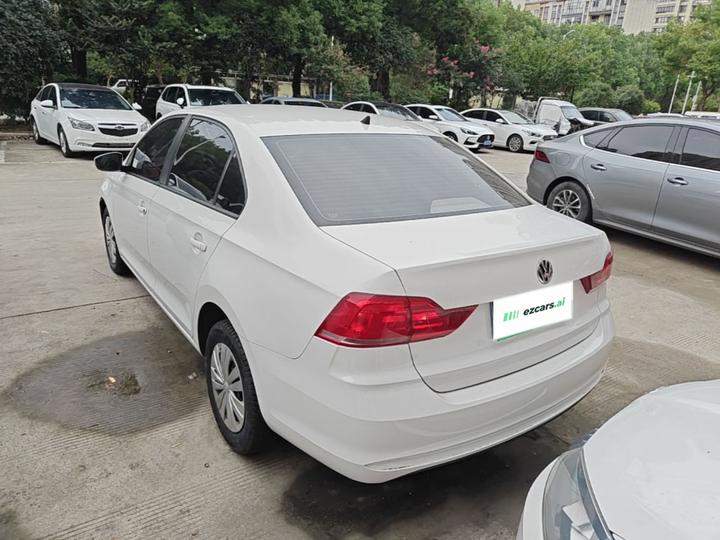 Santana 2018 1.5L AT photo 4