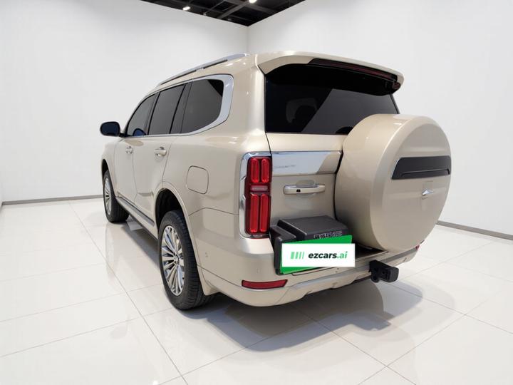 500 EV 2023 Hi4-T photo 4