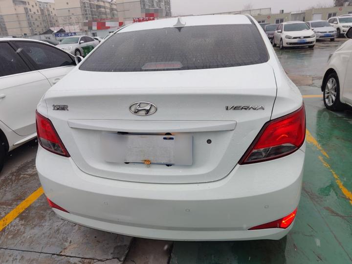 Verna 2016 1.4L AT Smart GLS photo 4