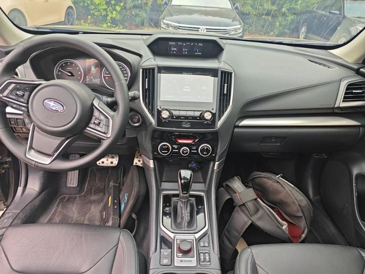 Forester 2020 2.0i Luxury EyeSight photo 8