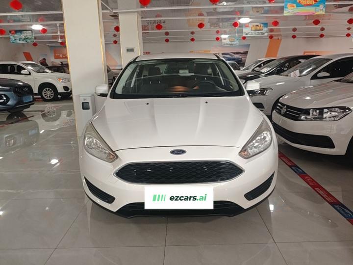 Focus 2018 Hatchback Classic 1.6L AT Comfort photo 2