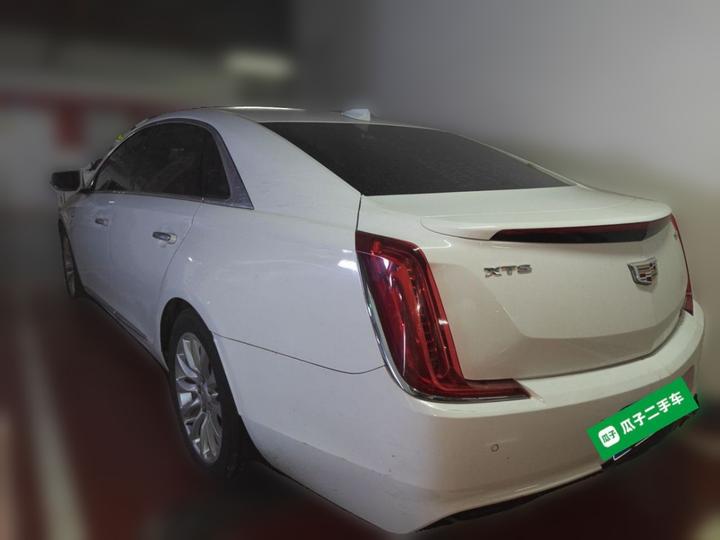 XTS 2018 28T Tech photo 4