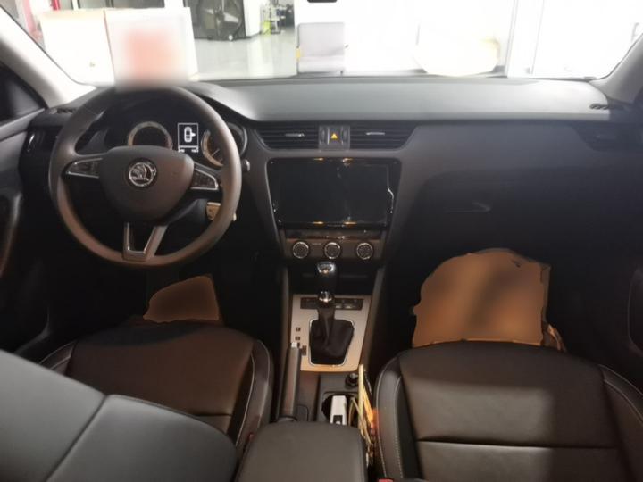 Octavia 2022 1.5L AT Comfort photo 5
