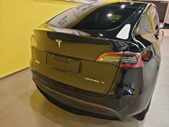 Model Y 2023 RWD photo 3