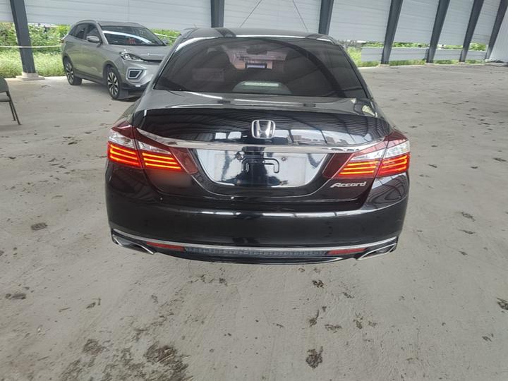 Accord 2016 2.0L Elite photo 3