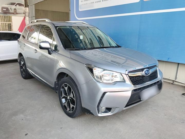 Forester 2015 2.0i Anniversary Edition photo 3