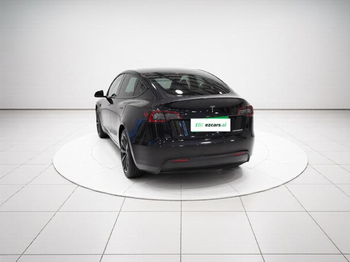 Model Y 2024 RWD photo 4