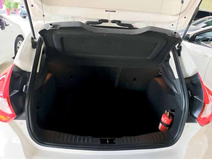 Focus 2012 Hatchback 1.6L MT Comfort photo 8