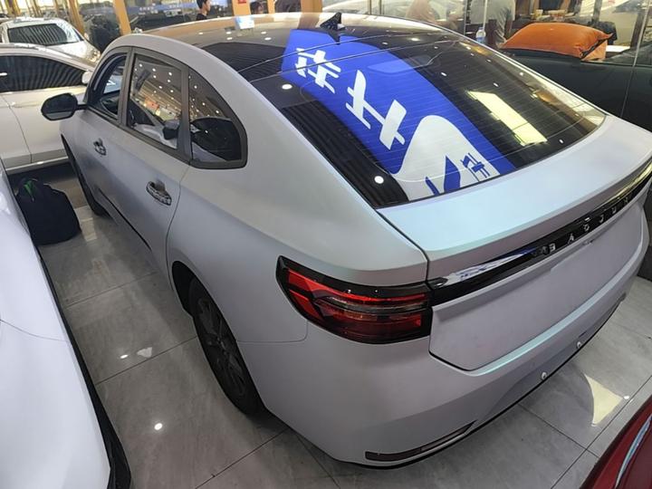 RC-5 2020 1.5L MT Luxury photo 4
