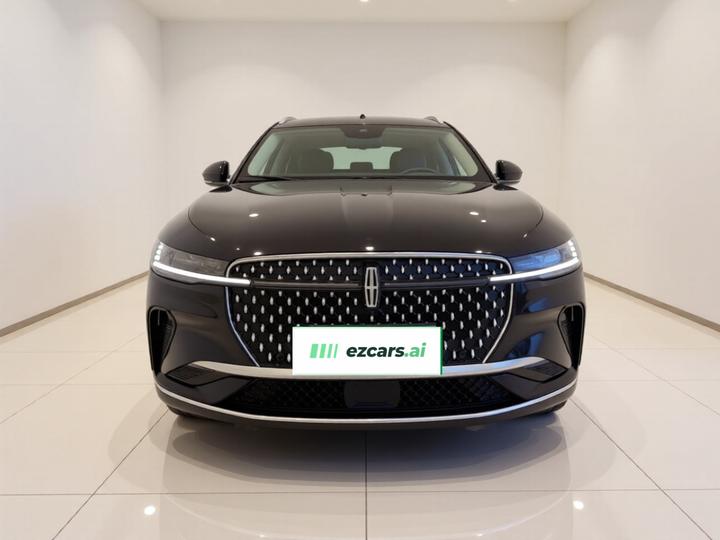 Nautilus 2023 2.0T AWD photo 2