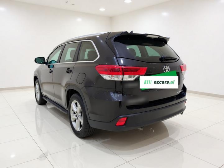 Highlander 2021 2.0T AWD Premium 7-Seater photo 4