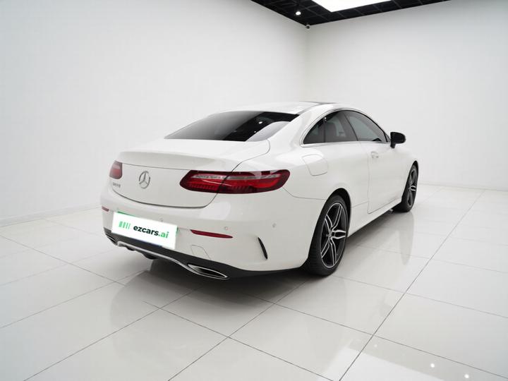 E-Class Imported 2020 E 260 Coupe photo 4