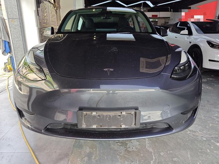 Model Y 2022 RWD photo 2