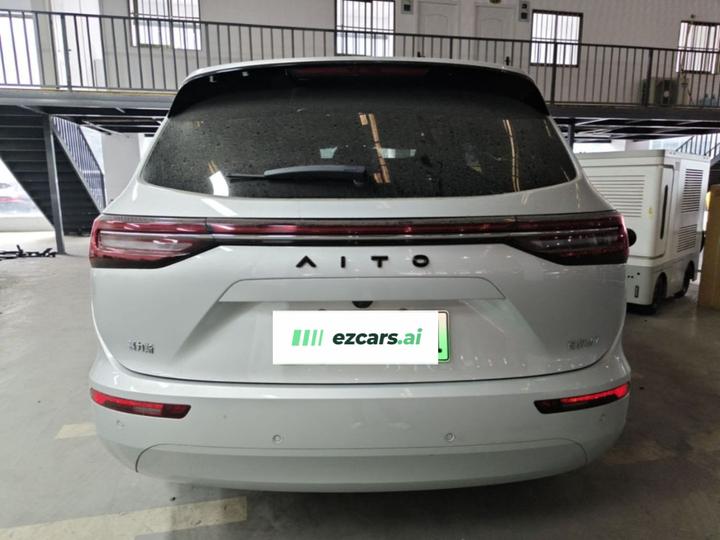 HIMA AITO M7 2024 1.5T RWD Plus 5-Seater photo 3