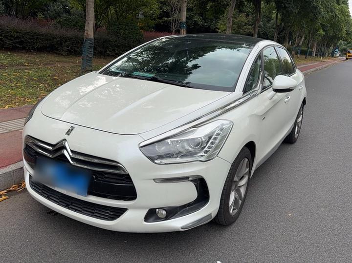 5 2014 1.6T Luxury THP200