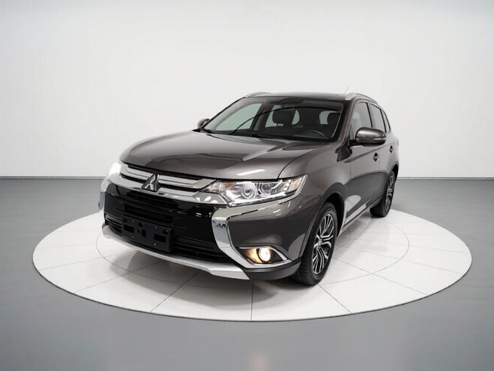 Outlander 2018 2.0L RWD Honor 5-Seater