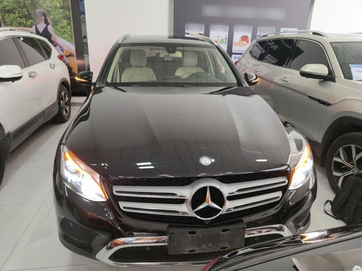 GLC 2017 GLC 200 4MATIC photo 2