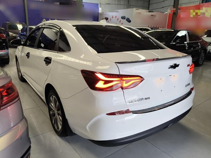 Cruze 2022 320 AT photo 4