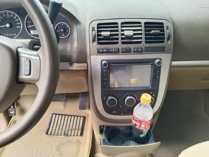 GL8 2014 2.4L Comfort photo 5